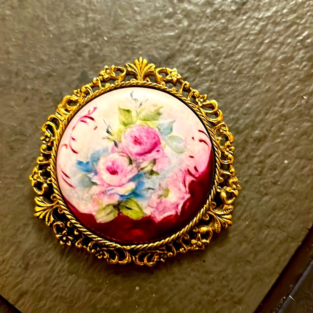 Antique brooch pink and red flowers with gold frame